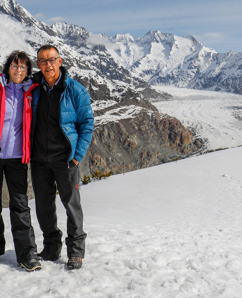 Isabella und Laudo Albrecht auf der Hohfluh, am Rande des Aletschgletschers